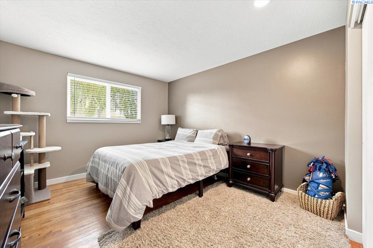 2146 Newcomer Ave