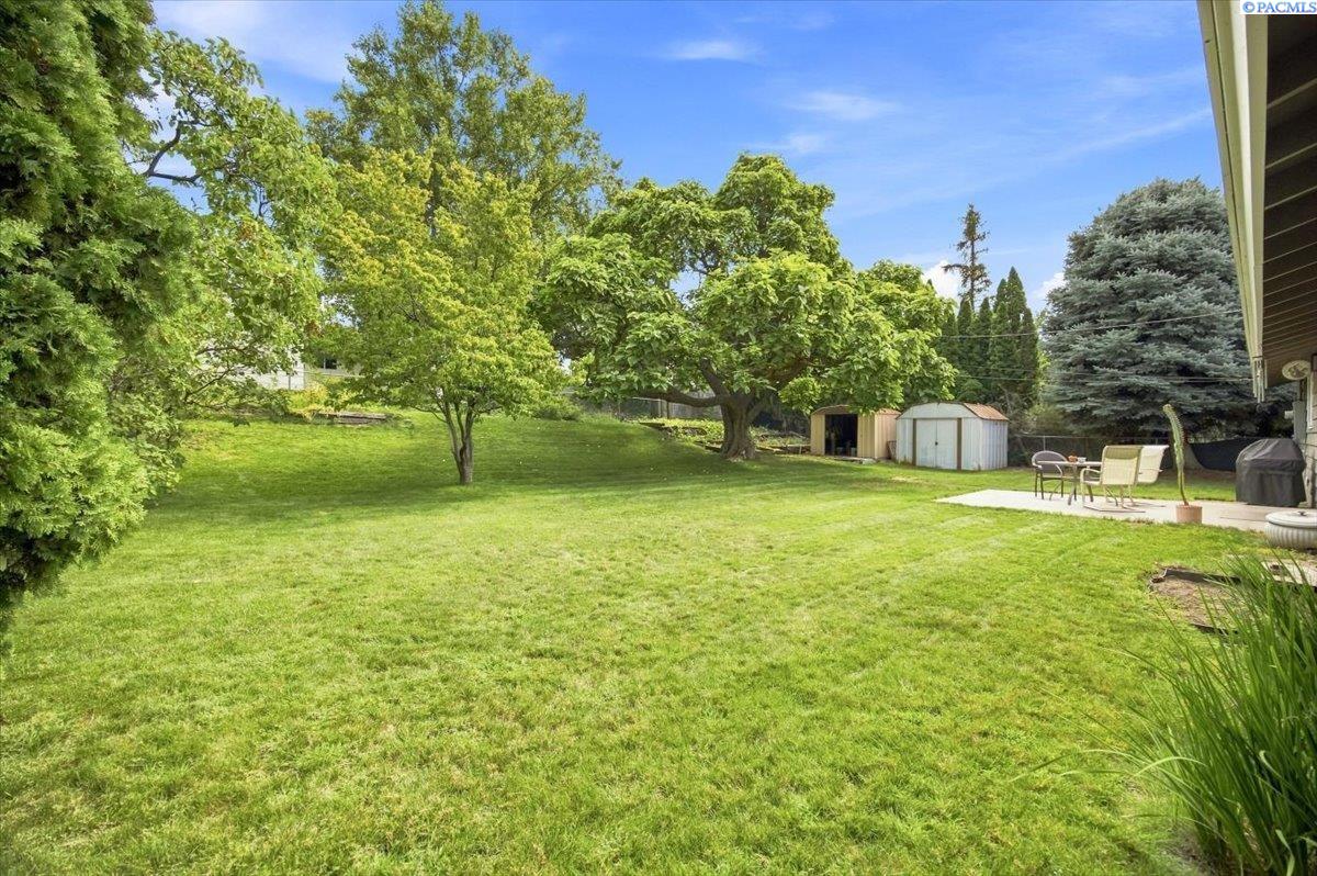 2146 Newcomer Ave