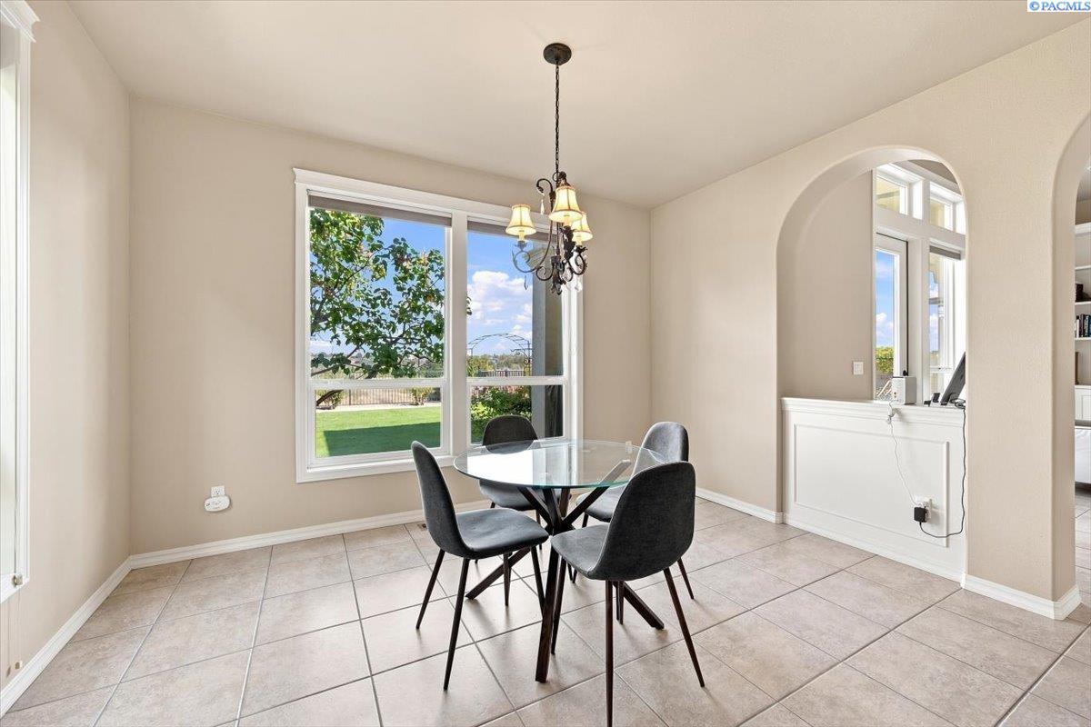 298 Piper St