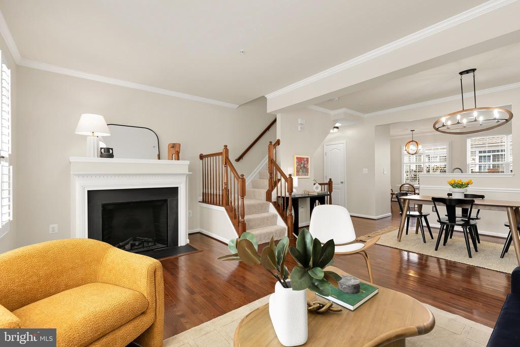 602 Ava Cir NE