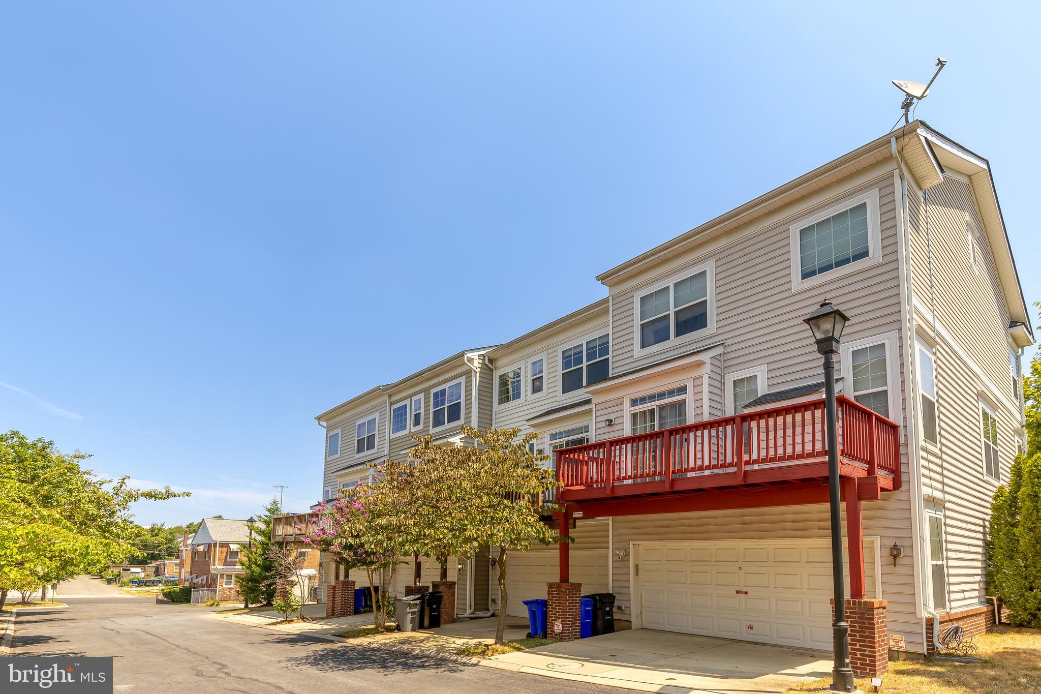 602 Ava Cir NE