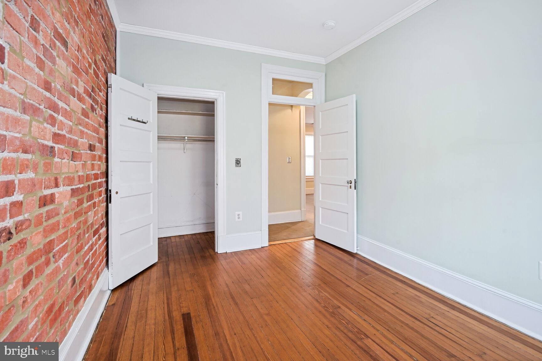 2610 CATHEDRAL AVE NW #3