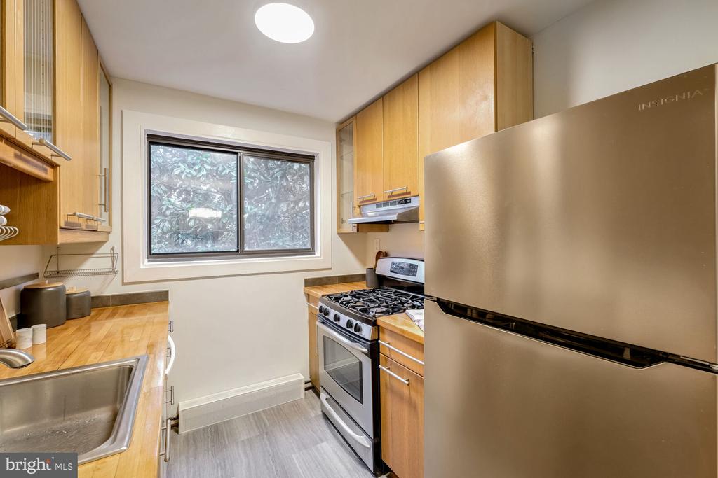 2325 42nd St NW #412