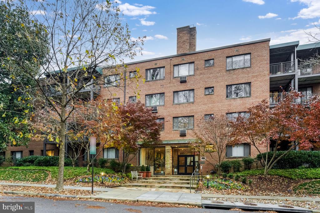 2325 42nd St NW #412