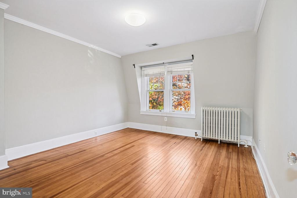 2610 CATHEDRAL AVENUE NW Unit: 3