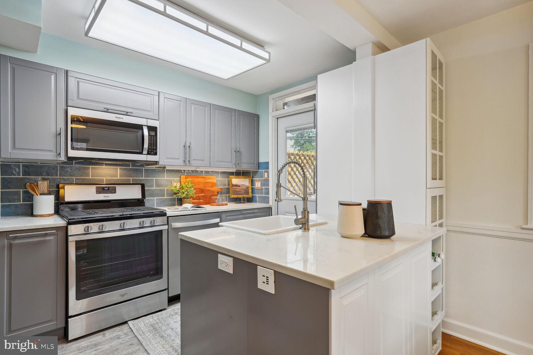 304 S Glebe Rd