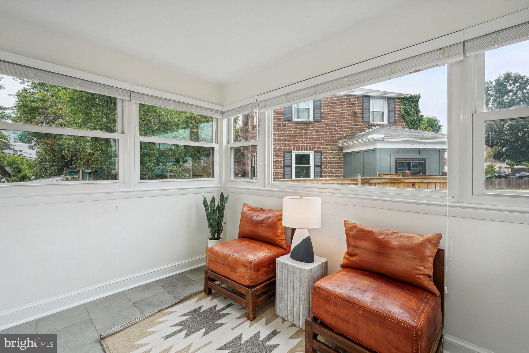 304 S Glebe Rd