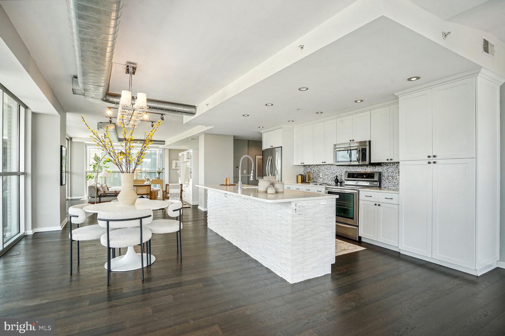 3409 Wilson Blvd #611