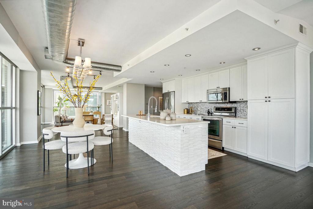 3409 Wilson Blvd #611