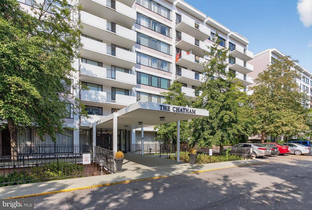 4501 ARLINGTON BOULEVARD 715