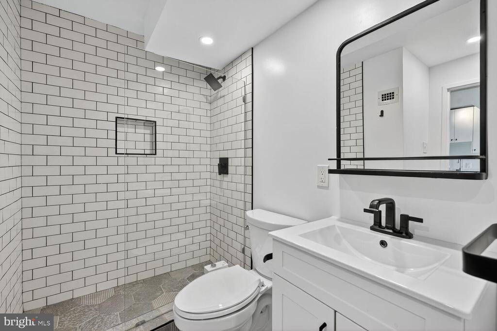 4501 ARLINGTON BOULEVARD 715