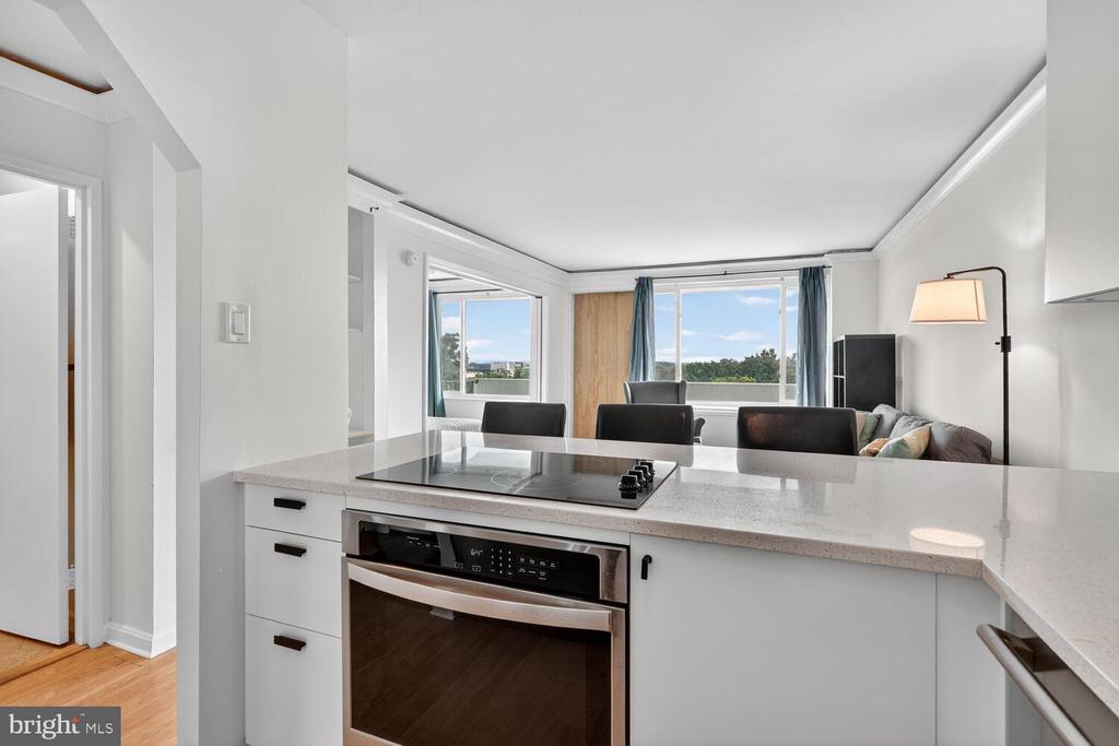 4501 ARLINGTON BOULEVARD 715