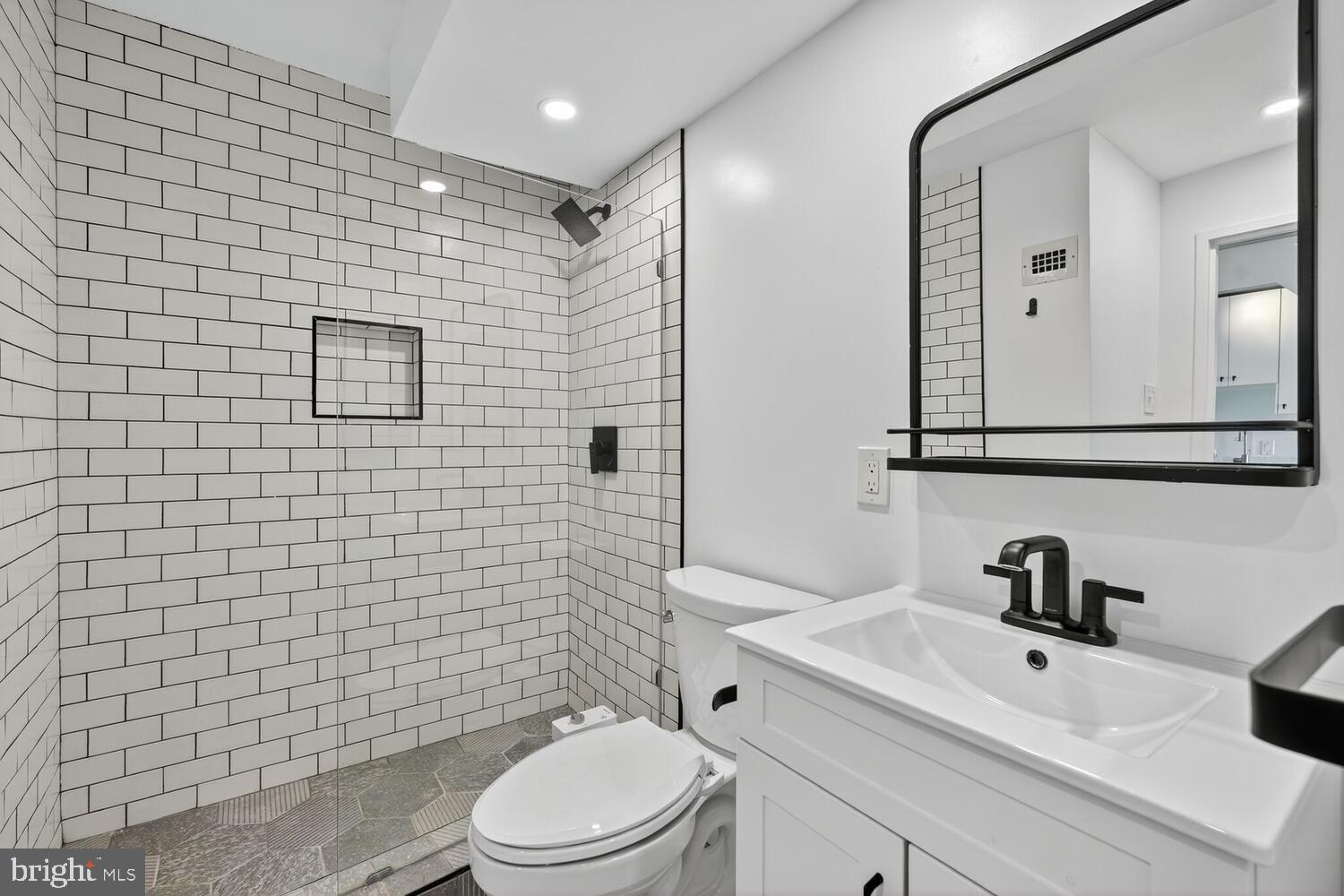 4501 ARLINGTON BOULEVARD 715