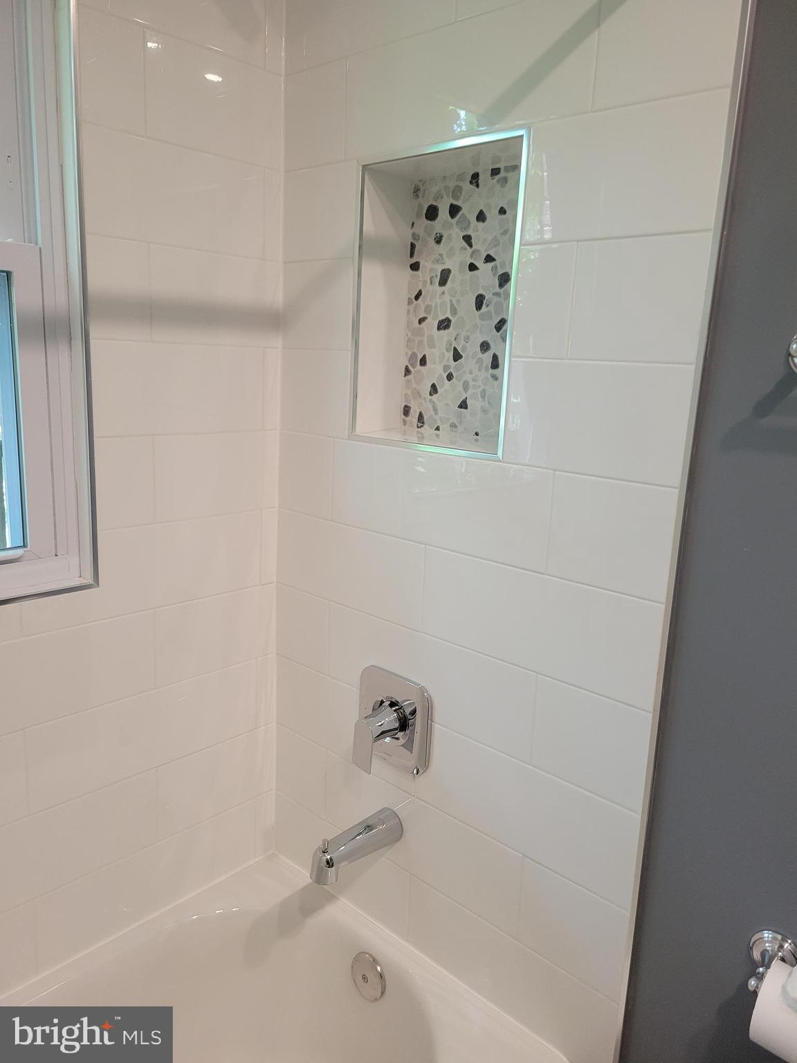 2250 N QUANTICO STREET