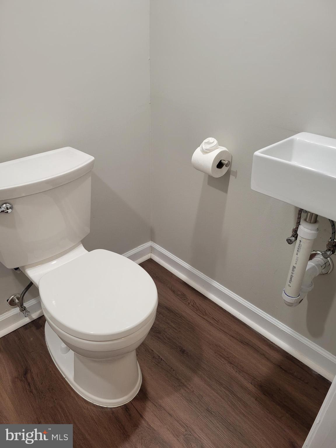 2250 N QUANTICO STREET