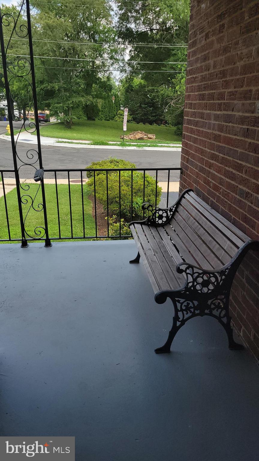 2250 N QUANTICO STREET