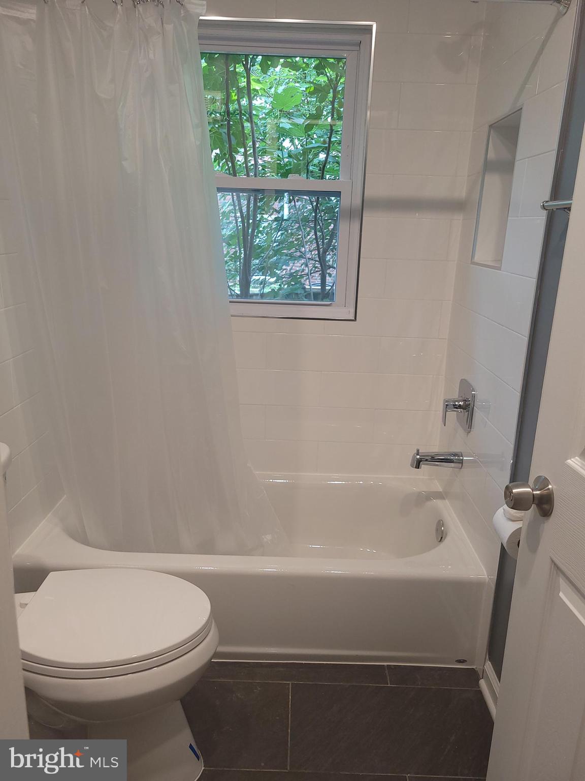 2250 N QUANTICO STREET