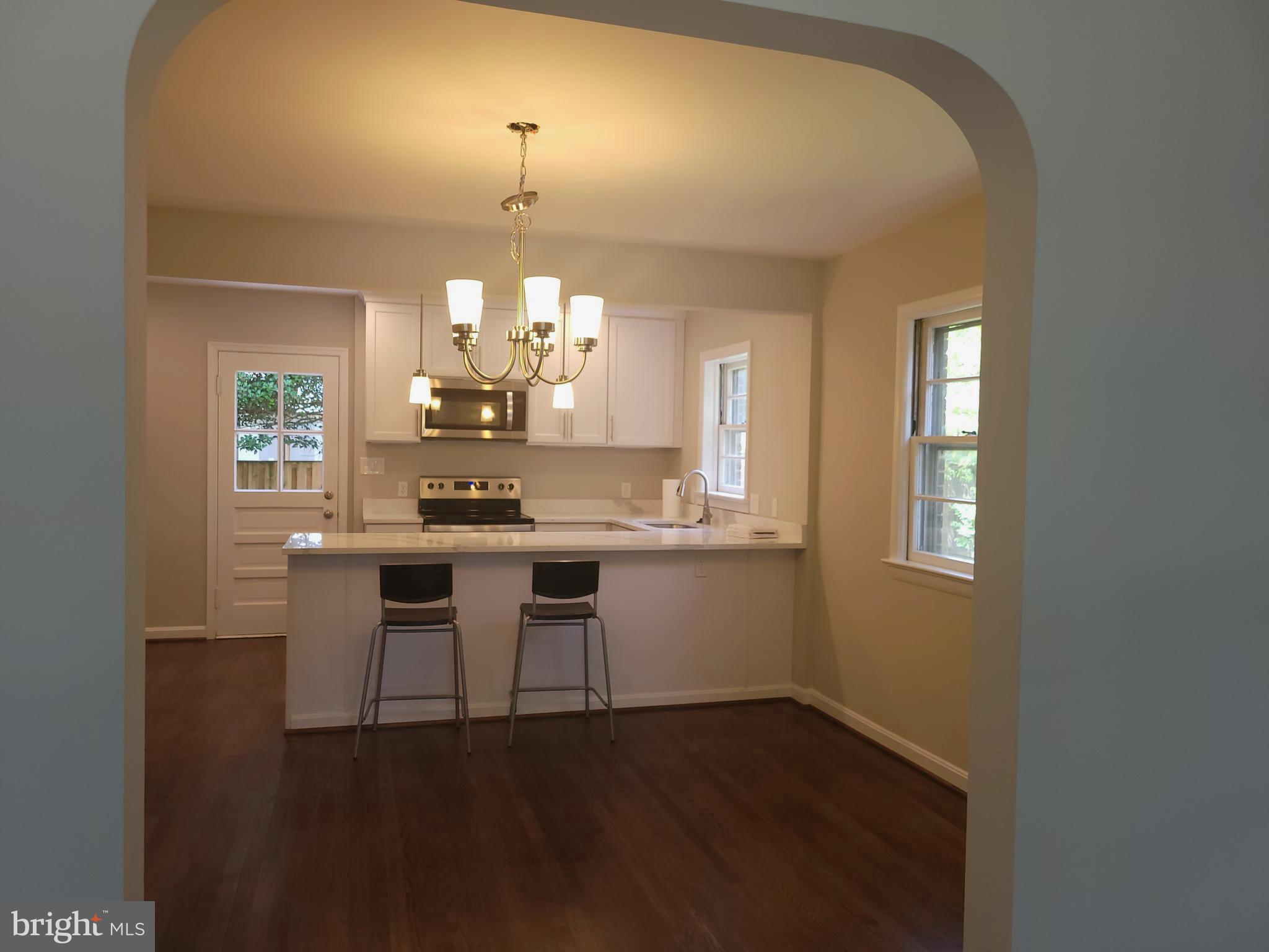 2250 N QUANTICO STREET