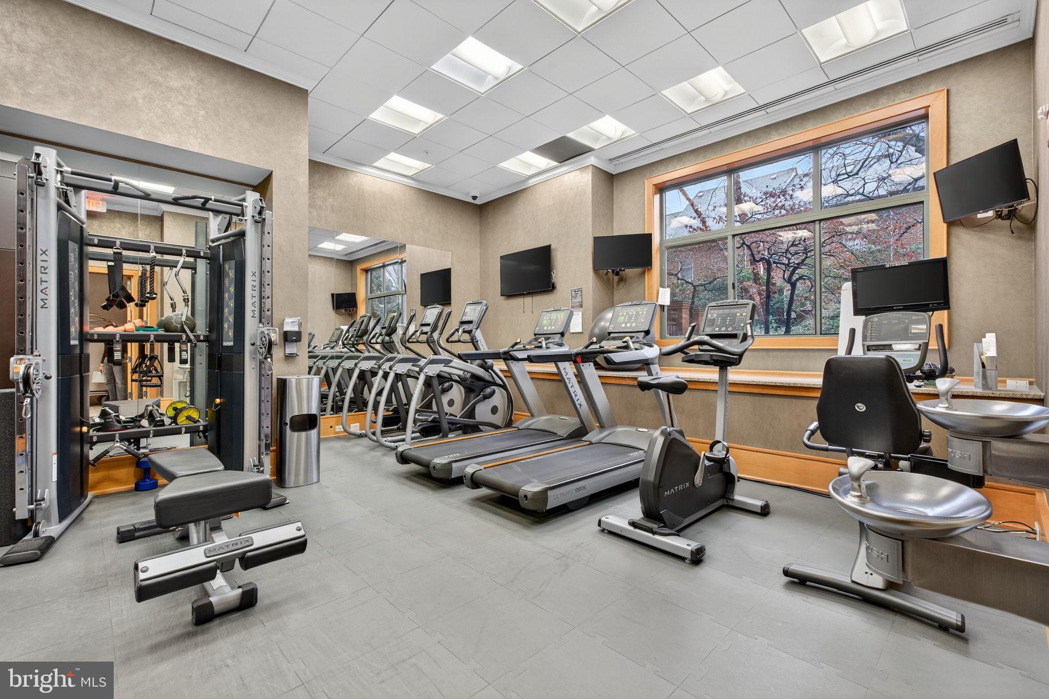 3625 10TH STREET N 907