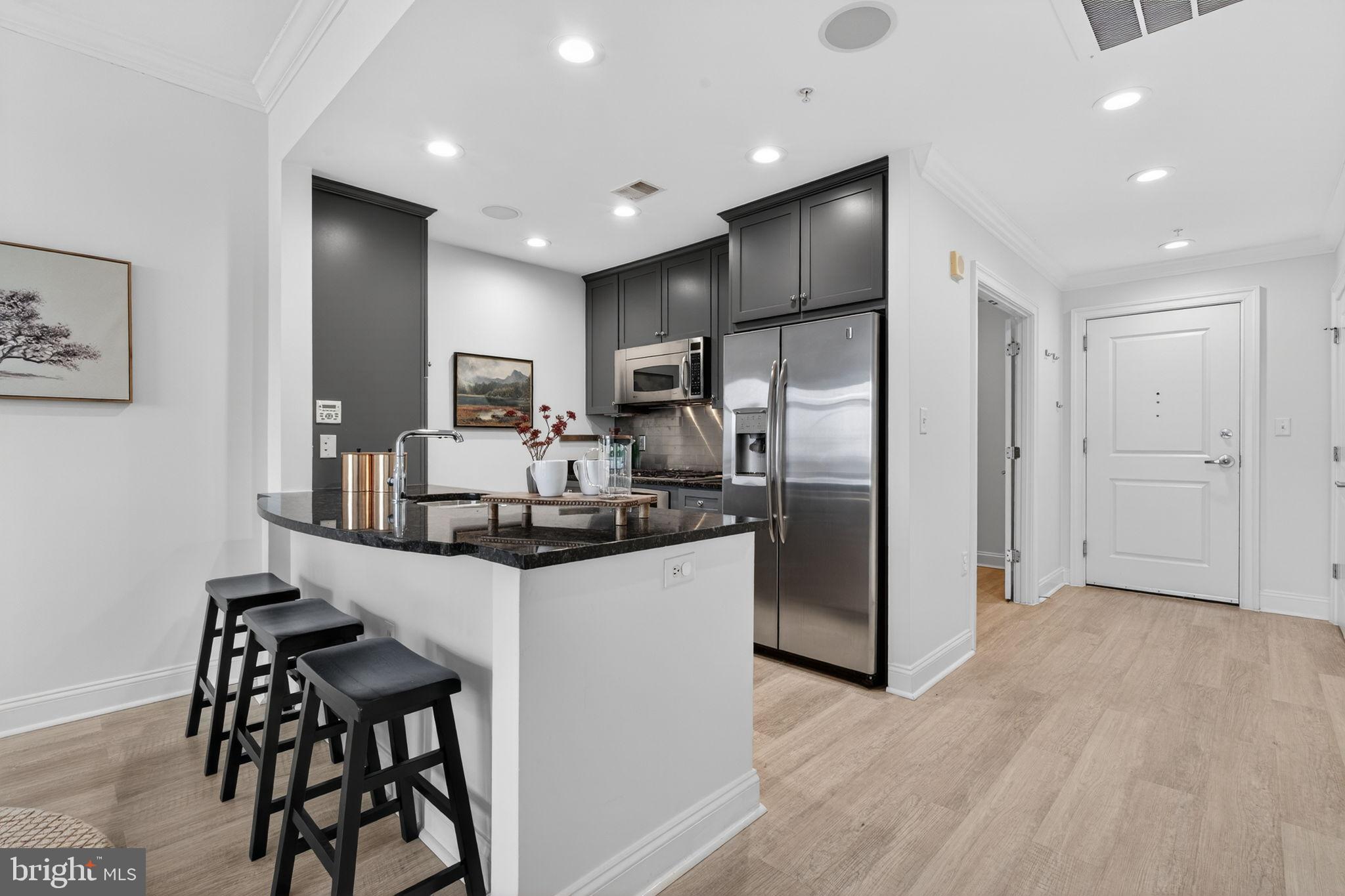 3625 10TH STREET N 907