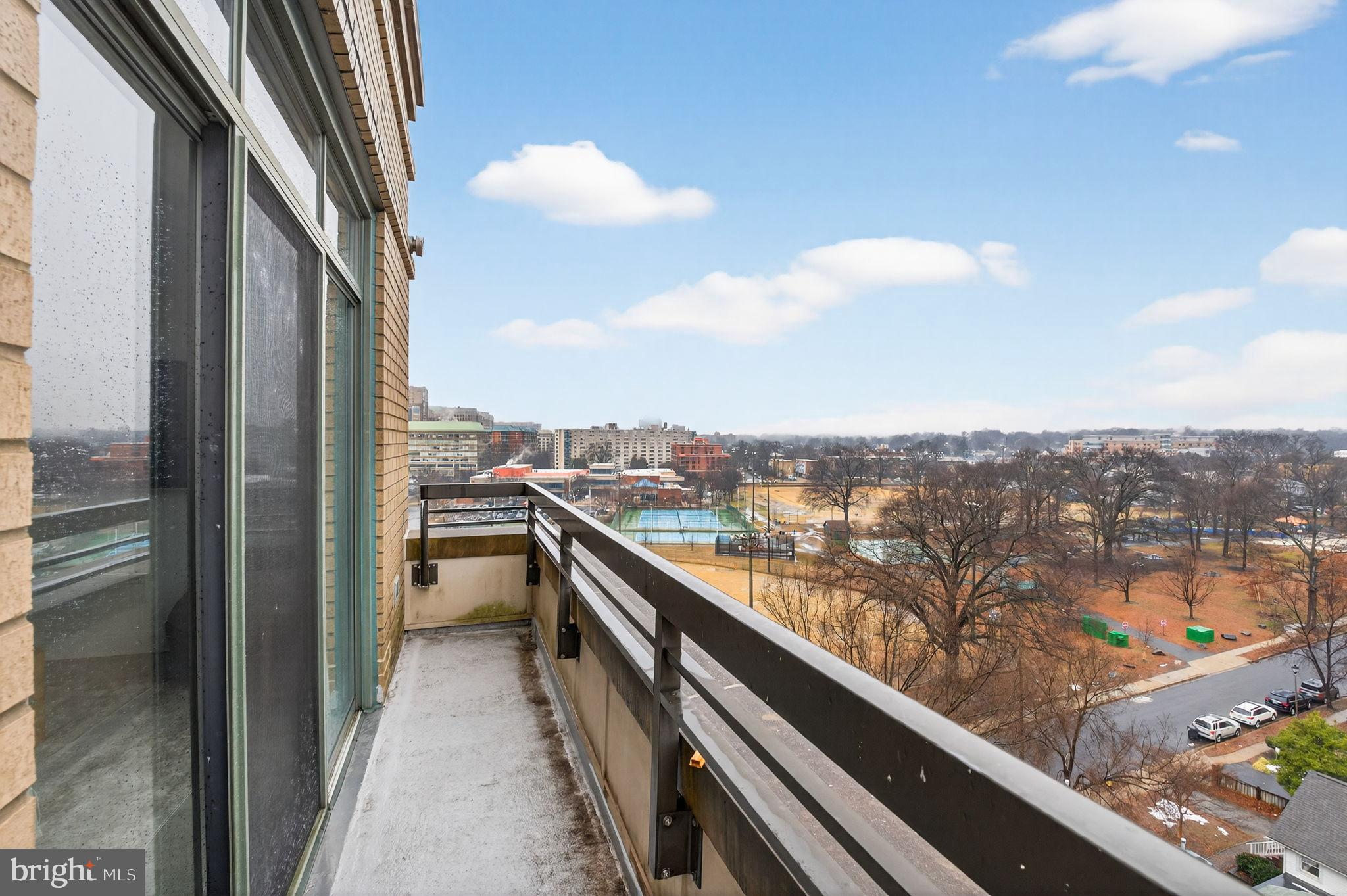 3625 10TH STREET N 907