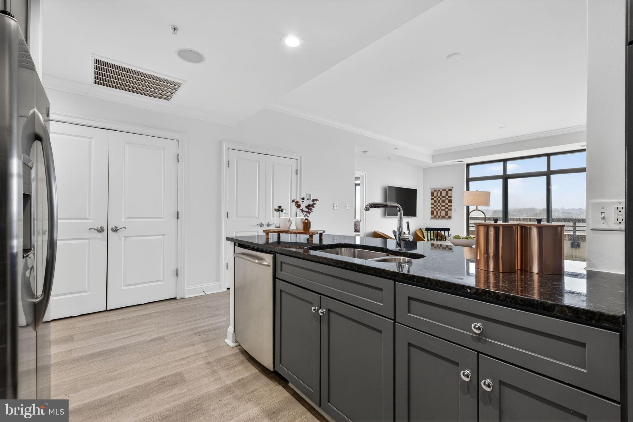 3625 10TH STREET N 907