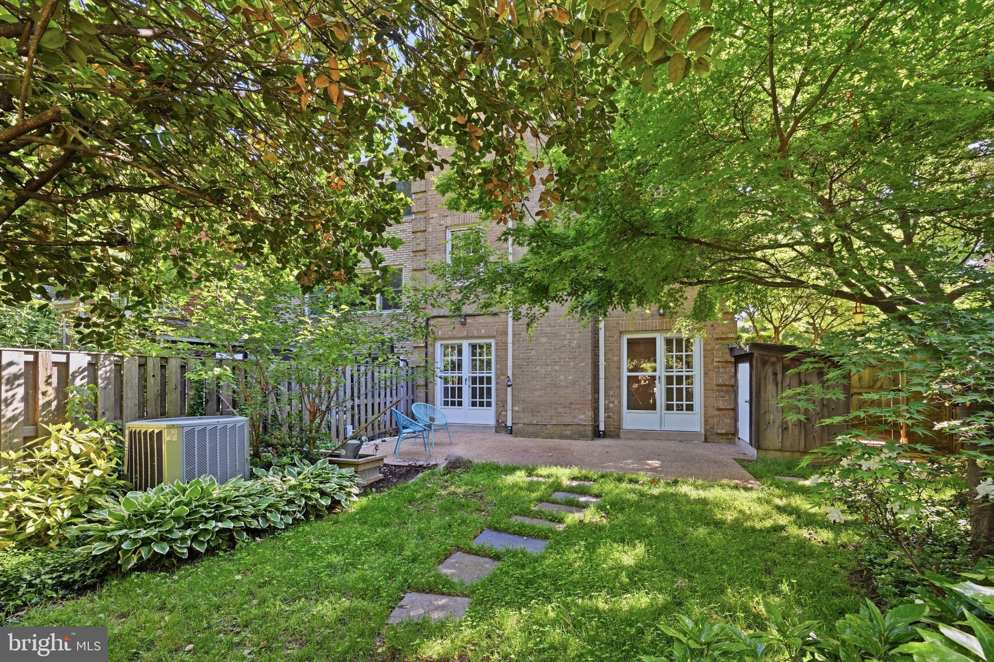 2311 N GLEBE ROAD