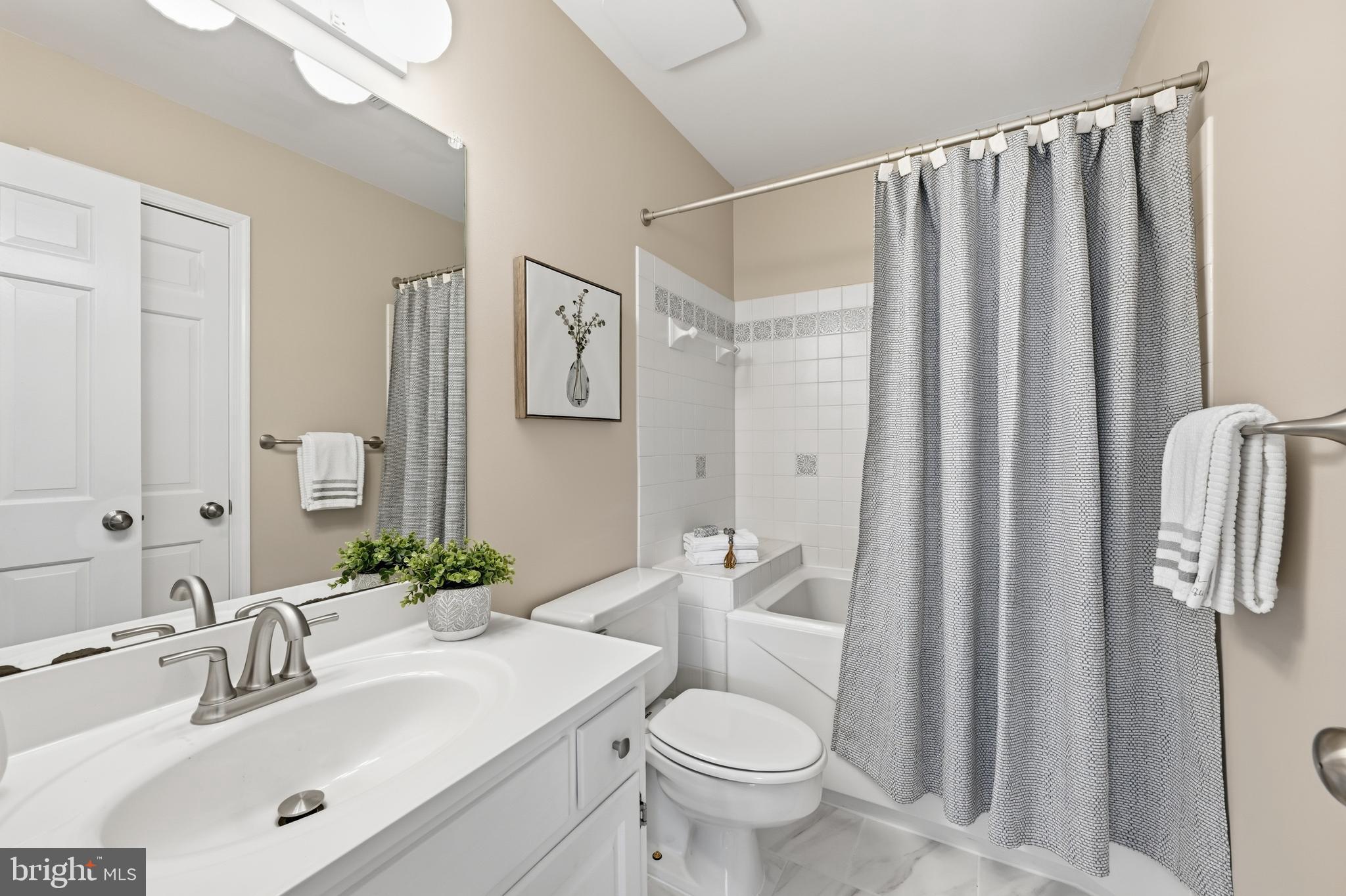 2311 N GLEBE ROAD