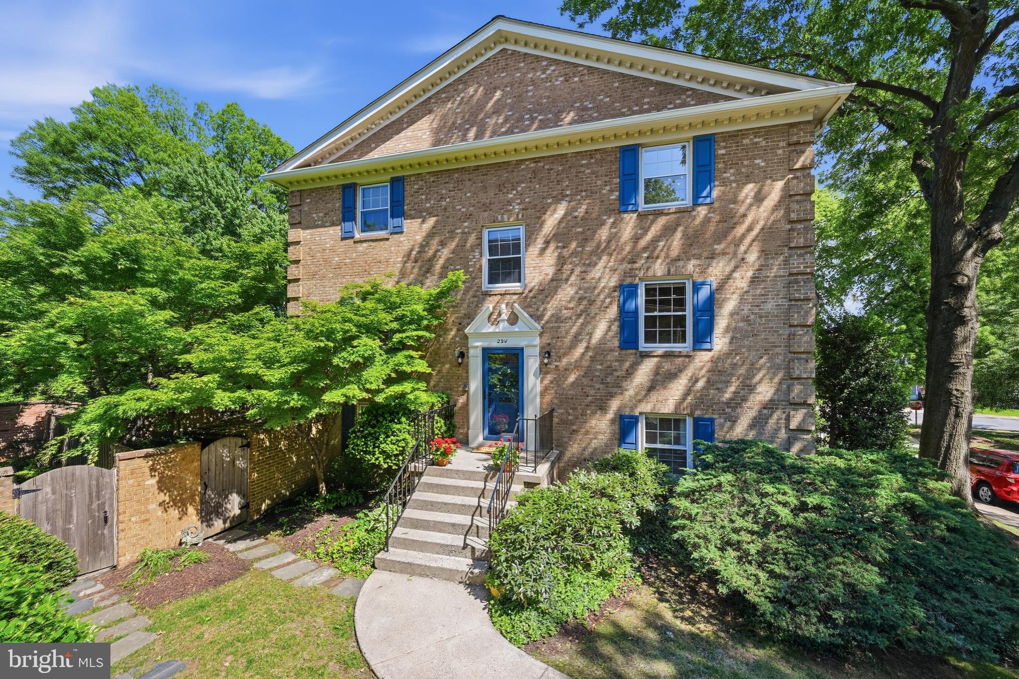 2311 N GLEBE ROAD