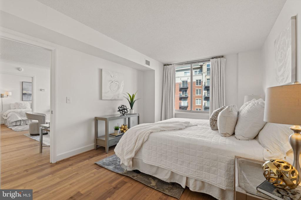 1220 N FILLMORE STREET Unit: 606