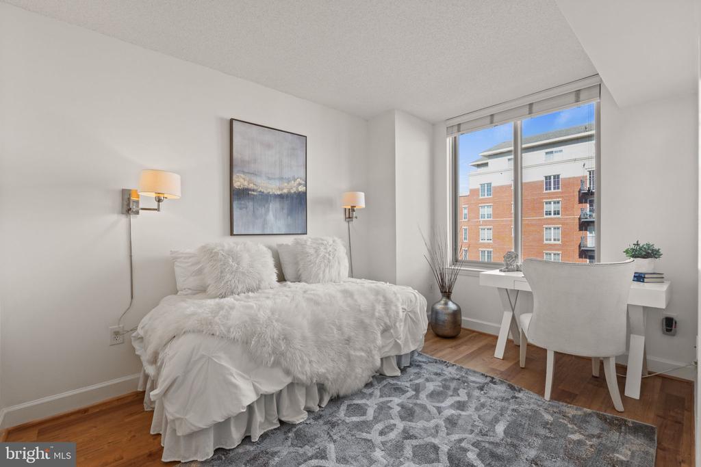 1220 N FILLMORE STREET Unit: 606