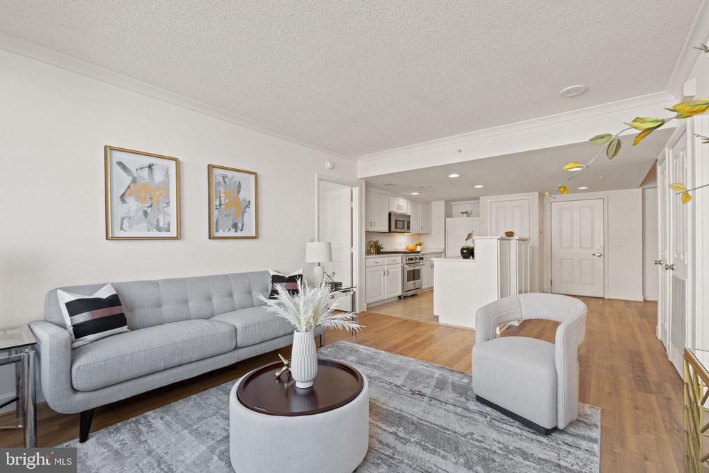 1220 N FILLMORE STREET Unit: 606
