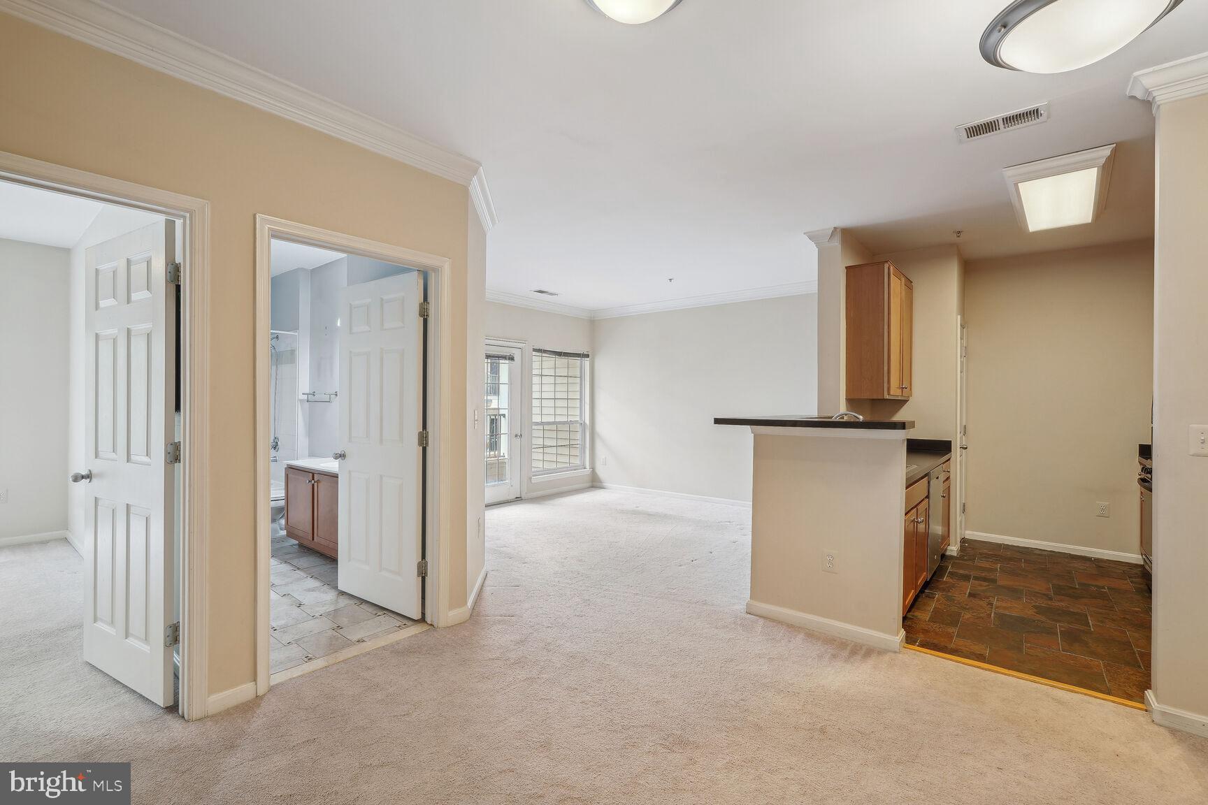 4862 Eisenhower Ave #274