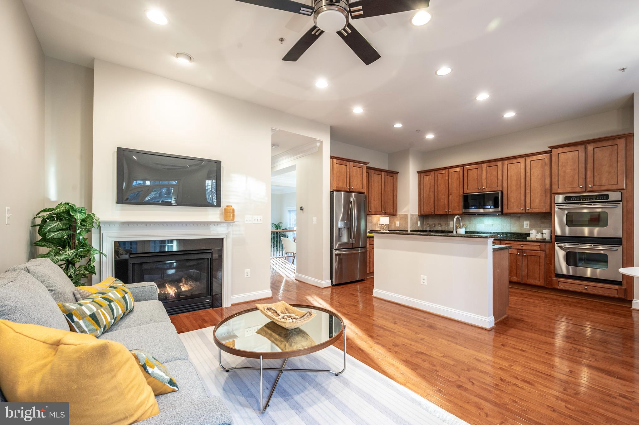 3517 Goddard Way