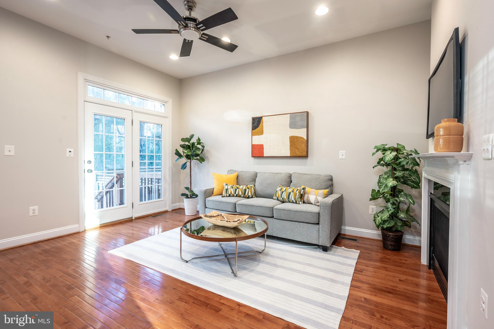 3517 Goddard Way