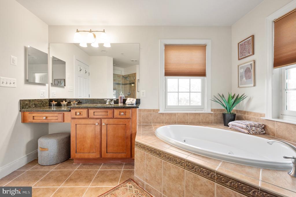3517 Goddard Way