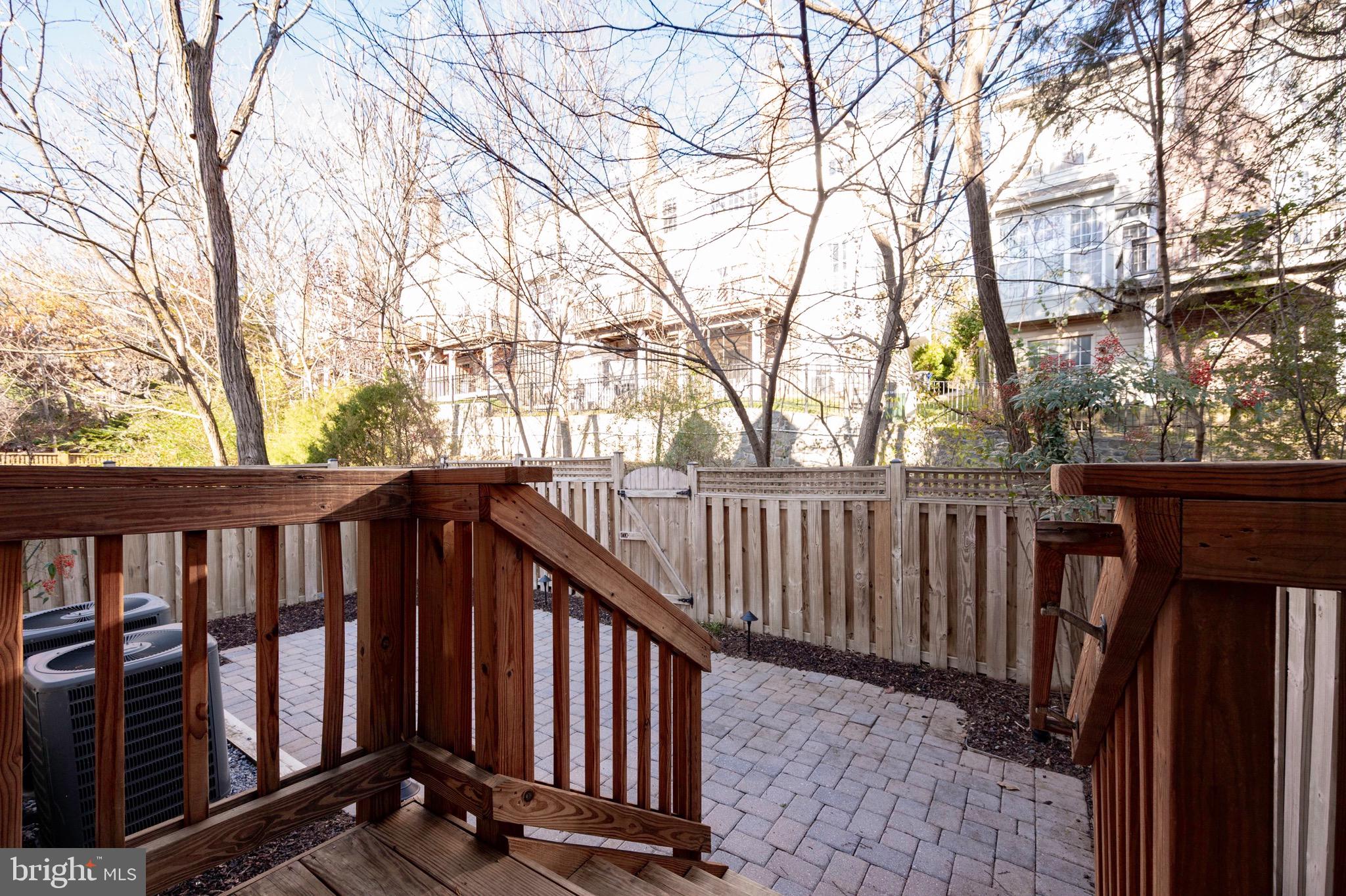 3517 Goddard Way