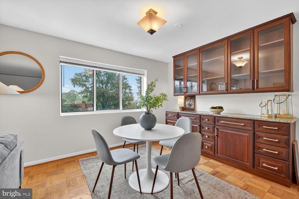 200 N MAPLE AVENUE 302