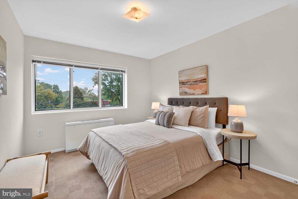 200 N MAPLE AVENUE 302