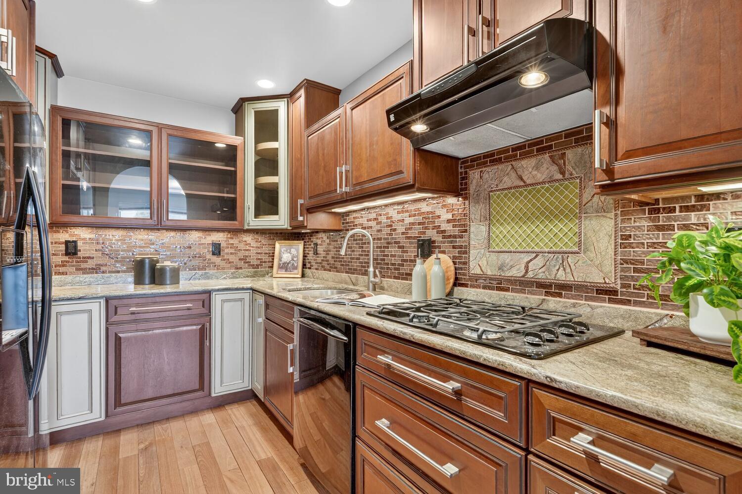 200 N MAPLE AVENUE 302