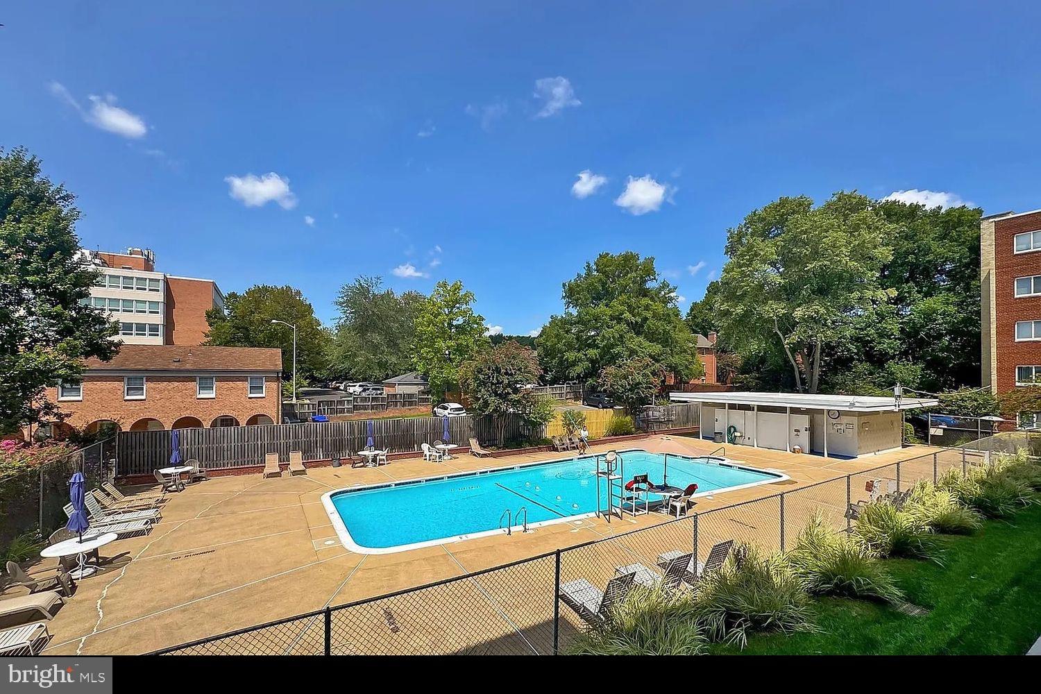 200 N MAPLE AVENUE 302