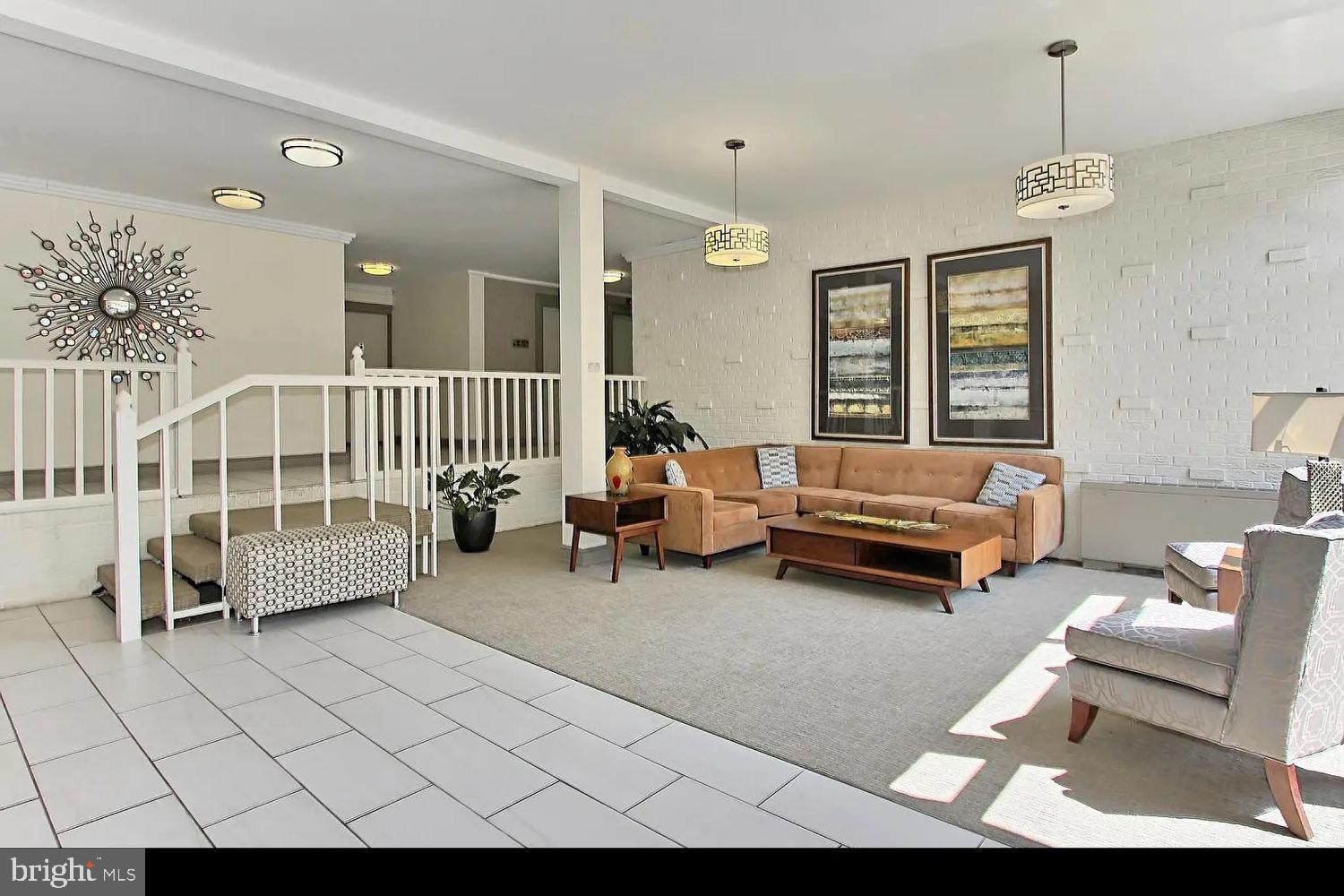 200 N MAPLE AVENUE 302