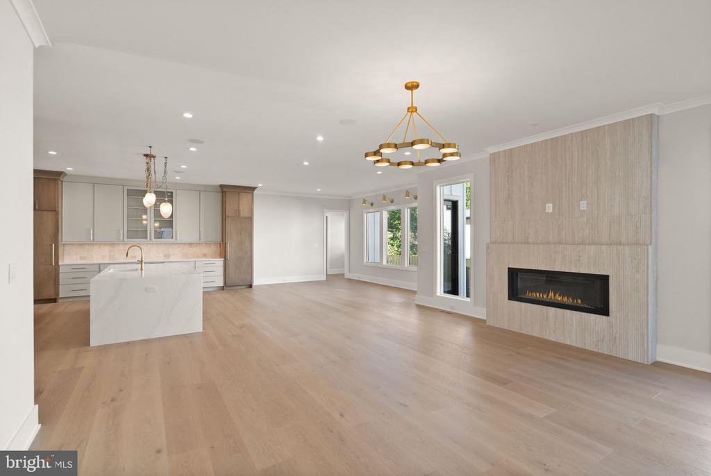 6602 FAIRLAWN DRIVE