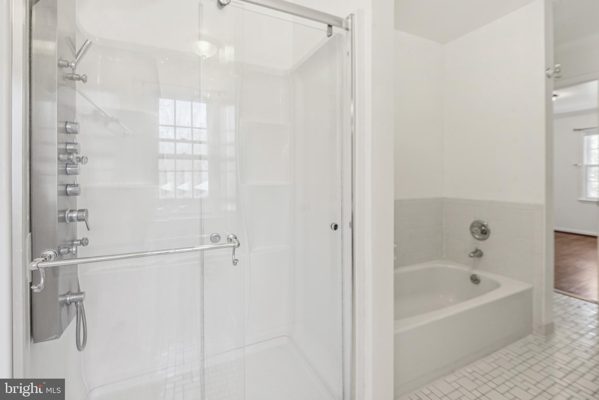 1081 Old Cedar Rd