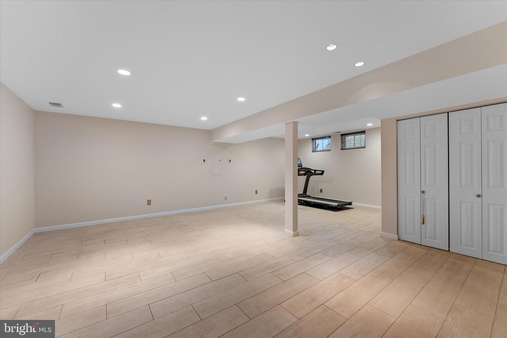 2135 Silentree Dr