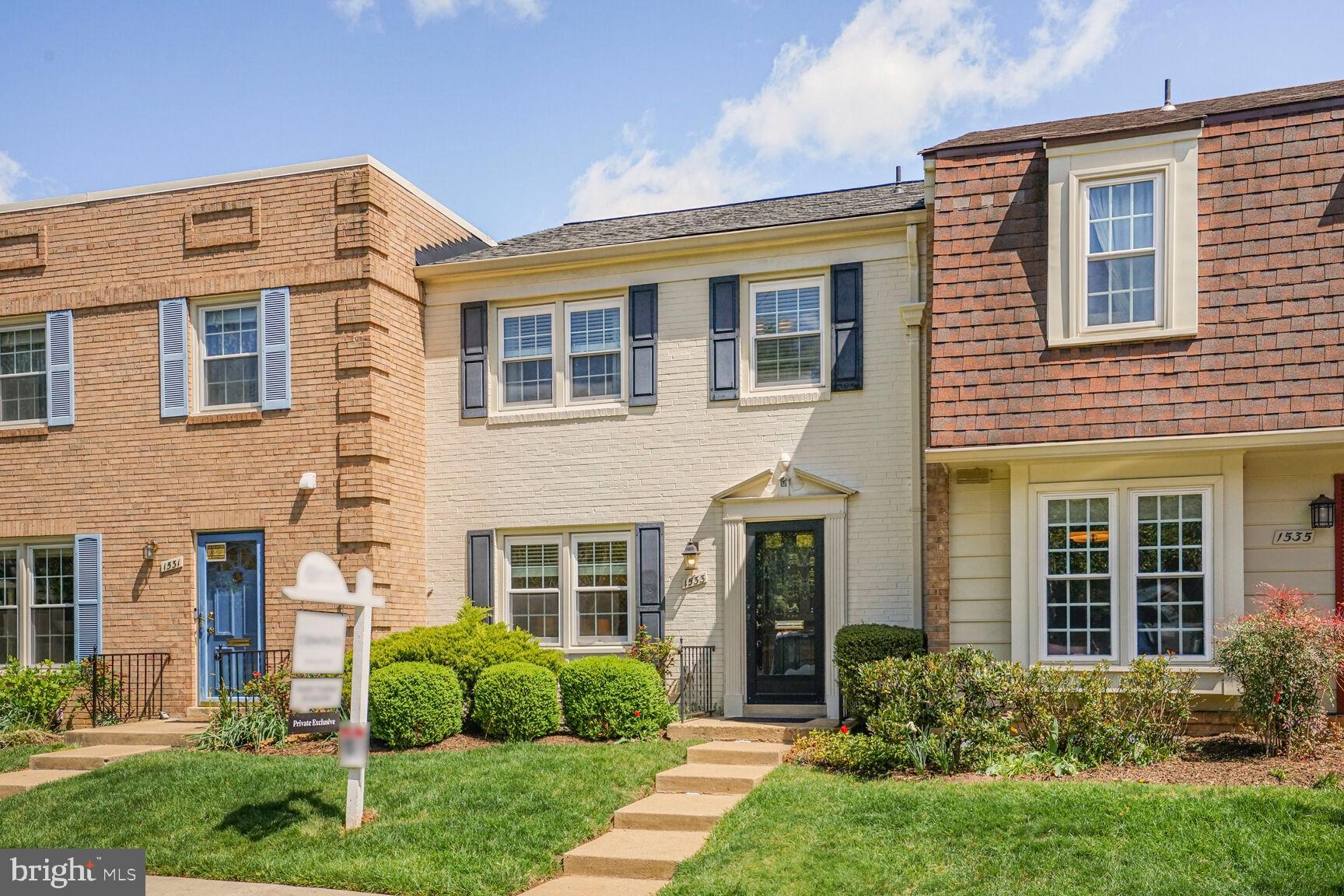 1533 Candlewick Ct