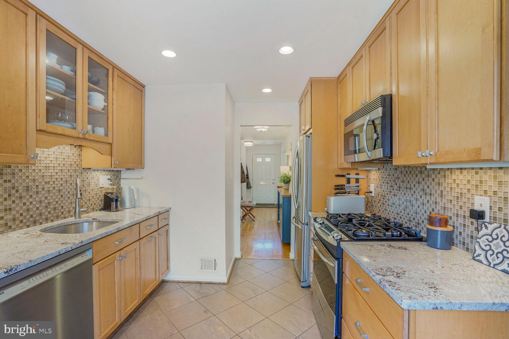 1533 Candlewick Ct