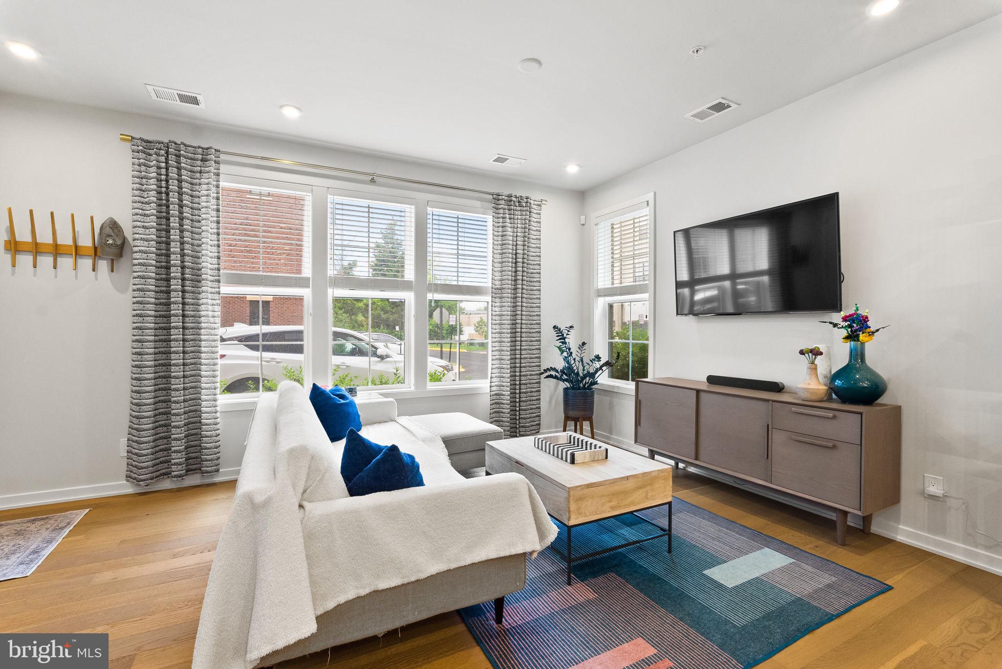 7401 Backett Wood Ter #1301