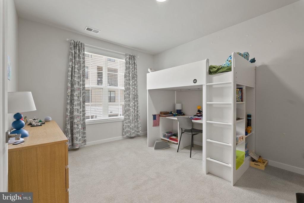 7401 Backett Wood Ter #1301
