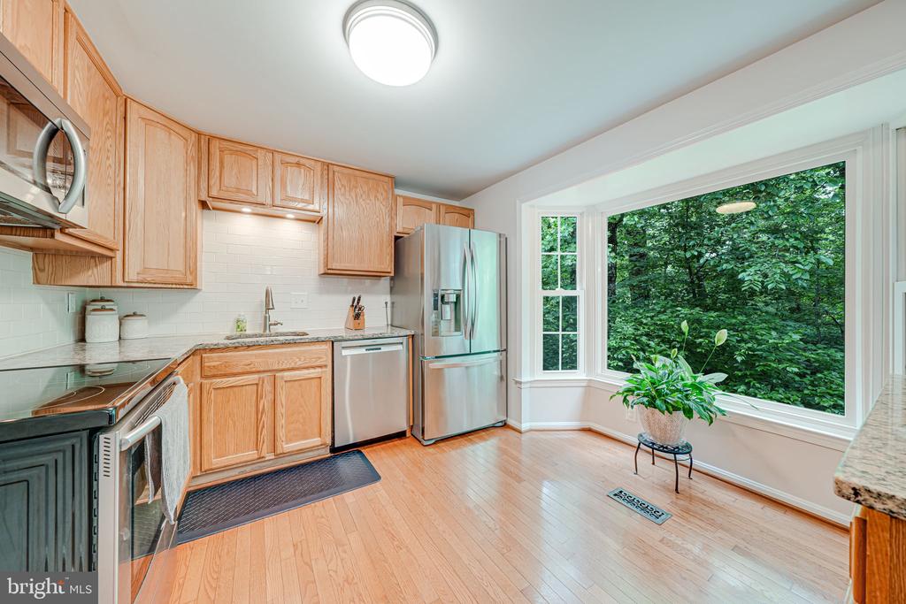 2927 Ellenwood Dr